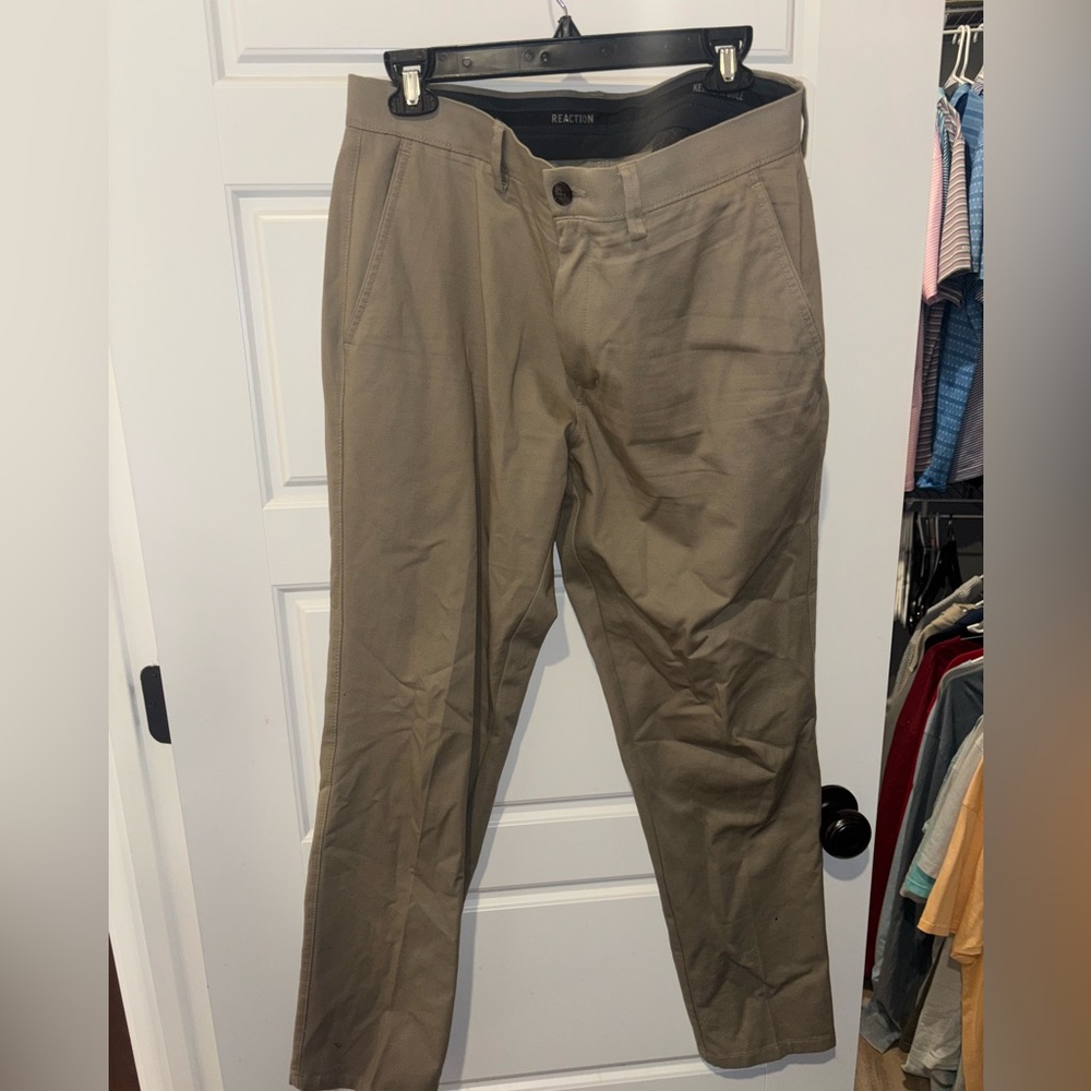 Kenneth Cole Reaction khaki pants